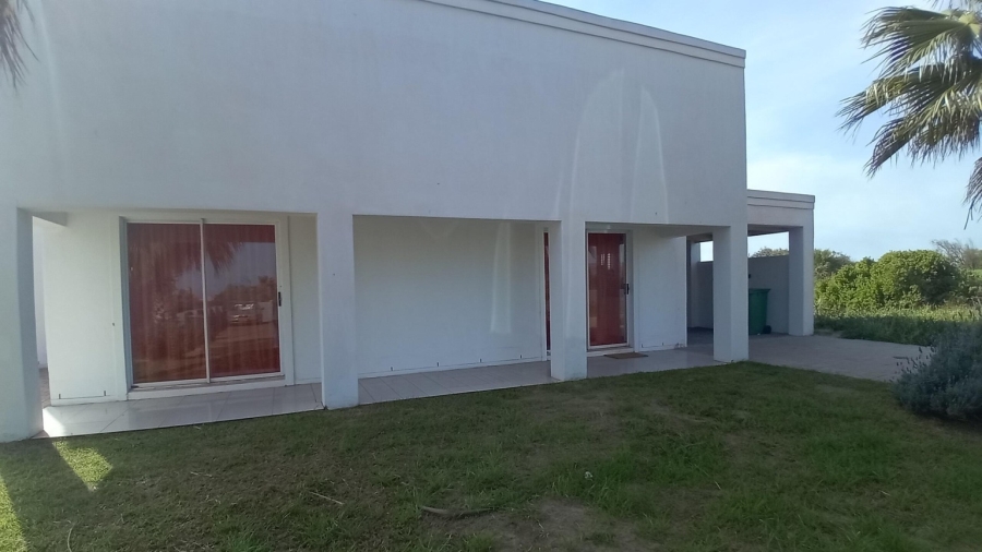 5 Bedroom Property for Sale in Bluewater Bay Western Cape